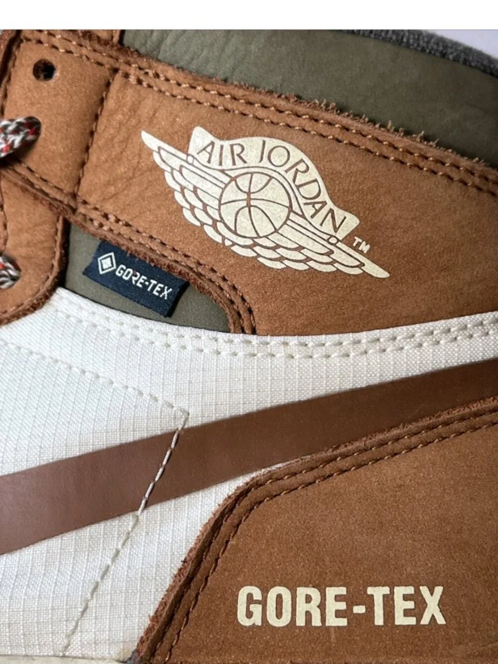Air Jordan 1 High Element Gore-Tex Legend Coffee Size 8 DB2889-102